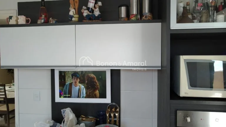 Imagem Esta é uma oportunidade única de adquirir uma casa elegante no renomado condomínio Portal do Jequ...