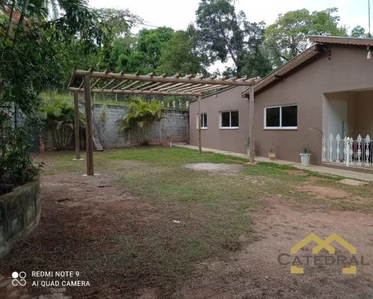 Imagem Linda chácara a venda com lago e pomar em Jundiaí/SP