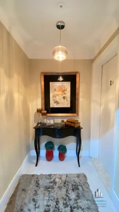 Imagem Belíssimo Apartamento de 213 metros com 4 Dormitórios sendo 2 Suítes e 3 Vagas