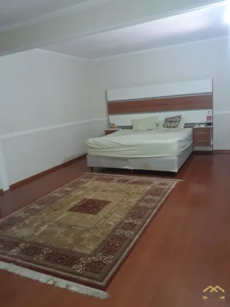 Imagem Sobrado à venda com 04 dormitórios e 04 vagas- Jardim Merci - Jundiaí/SP