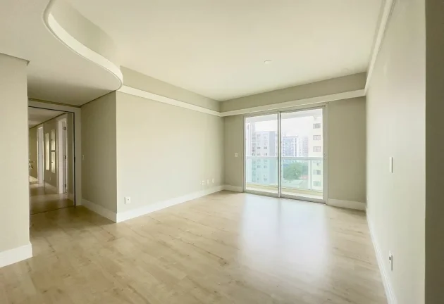 Imagem Apartamento com 3 dormitórios à venda sendo 3 suítes, 143.0 m² por - R$ 3.659.000,00 - Centro - Bal. Camboriú/SC