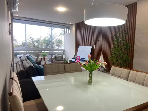 Imagem Apartamento com 2 dormitórios, 1 suíte e dependência completa, com vista mar, na Aparecida