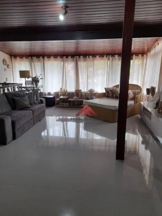 Imagem Casa à venda, 300 m² por R$ 1.390.000,00 - Piratininga - Niterói/RJ