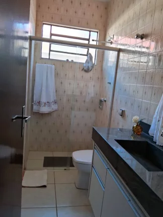 Imagem VENDE-SE ÓTIMA CASA 03 DORMITORIOS SENDO UM SUITE ARAÇATUBA SP