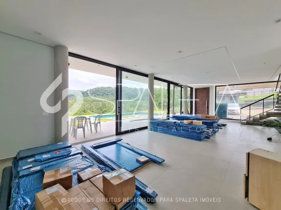 Imagem Maravilhosa residência com arquitetura moderna disponível para locação e venda na Fazenda Serrazul I