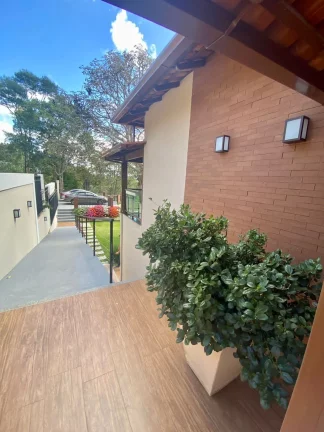 Imagem Casa Duplex, 06 Suites, 03 Vagas de Garagem, Vista para Rota do Lagarto, Pedra Azul - ES