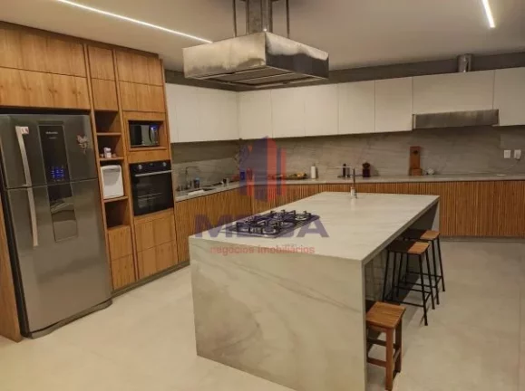 Imagem Mega vende uma magnifica casa duplex no condomínio de luxo Riviera Park