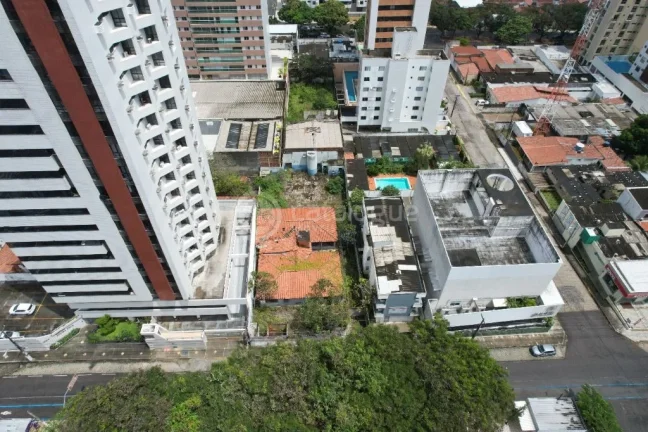 Imagem Terreno à venda no bairro Tirol, Natal: excelente oportunidade de investimento!