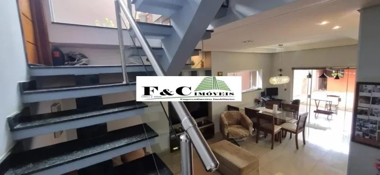 Imagem Casa para Venda em Piracicaba, Pompéia, 2 dormitórios, 2 suítes, 4 banheiros, 2 vagas