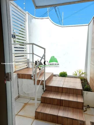 Imagem Casa / Sobrado para Venda em Limeira, Vila Gioto, 3 dormitórios, 1 suíte, 2 banheiros, 2 vagas