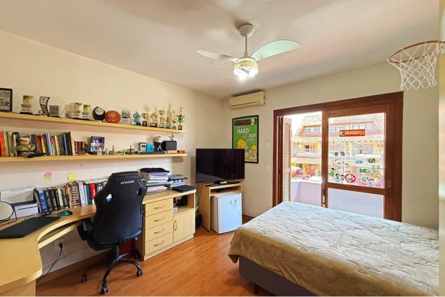 Imagem Casa em Condomínio para venda no bairro Ipanema em Porto Alegre