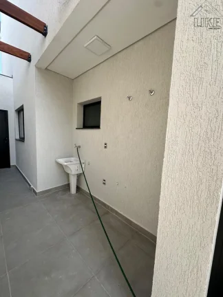 Imagem Sobrado no Condomínio Malibu em Caçapava.