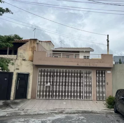Imagem Sobrado com 3 dormitórios à venda, 235 m² por R$ 680.000,00 - Jardim Imperador - Suzano/SP