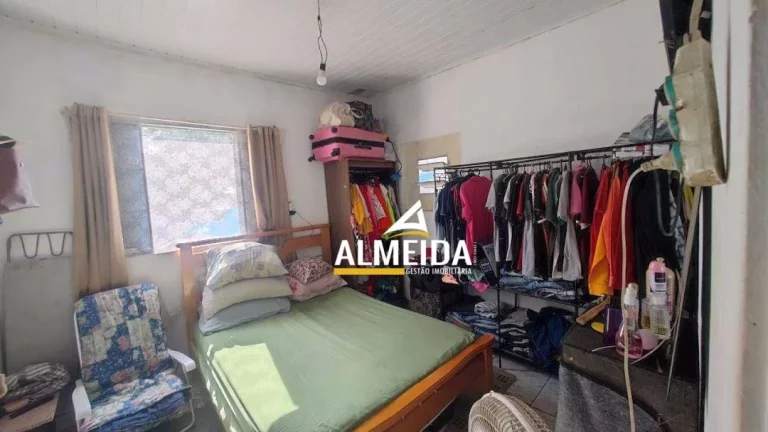 Imagem Casa com 2 dormitórios à venda, 193 m² por R$ 200.000,00 - Parque Universitário - Rio Claro/SP