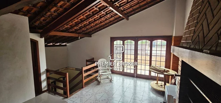 Imagem Casa com 5 dormitórios à venda, 100 m² por R$ 850.000,00 - Alto - Teresópolis/RJ