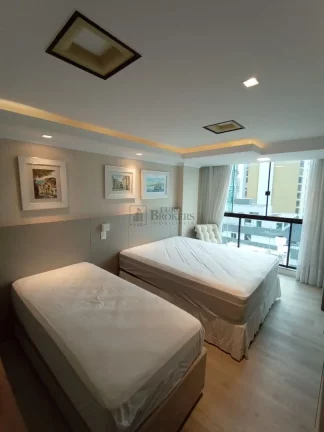 Imagem Apartamento Frente Mar com 3 suítes à venda no Centro de Balneário Camboriú