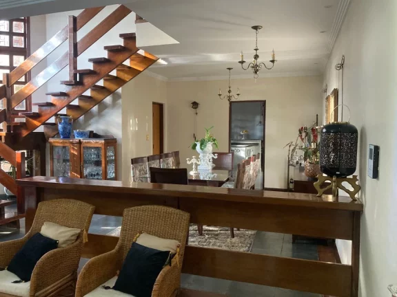 Imagem Sobrado com 3 dormitórios à venda, 350 m² por R$ 750.000,00 - Centro - Poá/SP