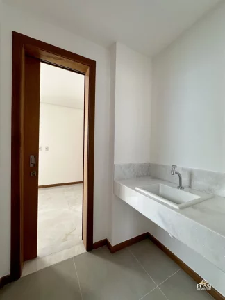 Imagem Apartamento de Luxo com 4 Quartos (3 suítes) Na Quadra do Mar na Praia da Costa, Vila Velha/ES