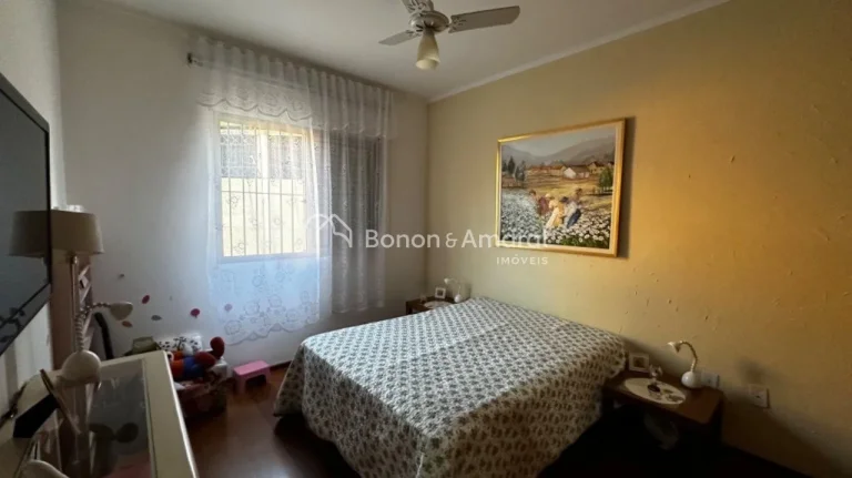 Imagem Amplo apartamento à venda no Jardim Chapadão em Campinas, em perfeito estado de conservação. O i...