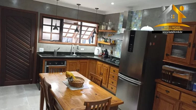 Imagem Casa à venda no Parque São Jorge na Granja Viana - Batelli Imóveis