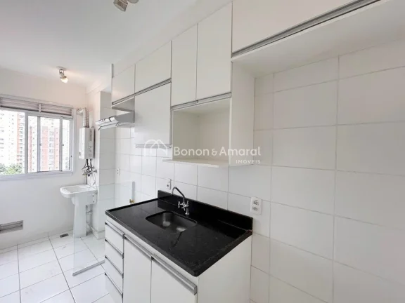 Imagem Apartamento em andar alto, com vista livre e sol da manhã

Em rua tranquila, o Condomínio Invite T...