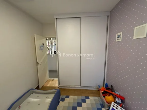 Imagem Este apartamento estilo Garden, totalmente reformado, está localizado na região da Ponte Preta, em...