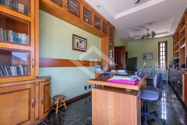 Imagem Casa Triplex de 4 Quartos para Venda no Art Life Recreio