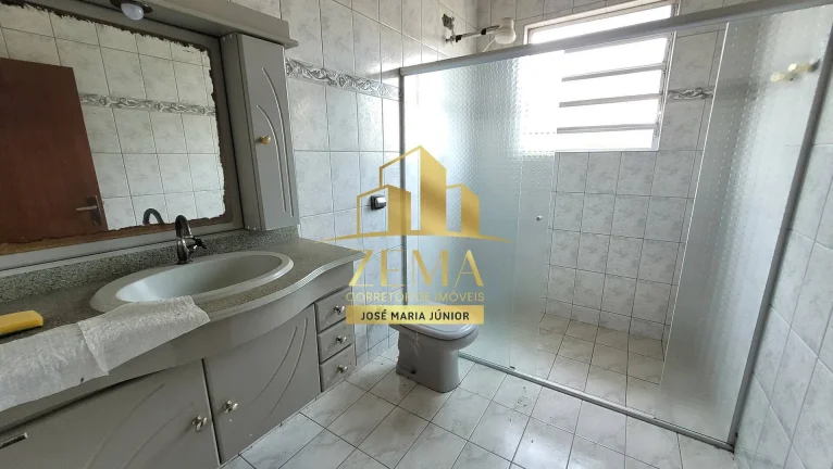 Imagem Casa com 03 dorms (01St),02 wc, Ambientes Amplos, Lavanderia, Churrasqueira