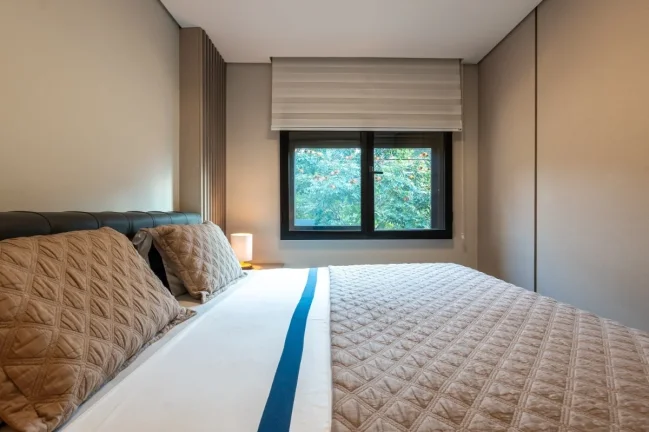 Imagem Casa Sobrado Planalto Paulista - 381M², 3 Dorms, 2 Suítes, 3 Vagas, Piscina, Churrasqueira, Hidromassagem, Espaço Gourmet, Closet, Aquecimento Solar.