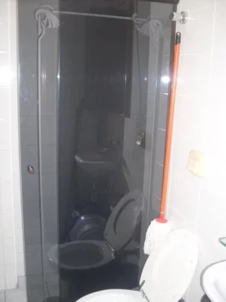 Imagem EXCELENTE TODO REFORMADO FRENTE - 1 qdra praia