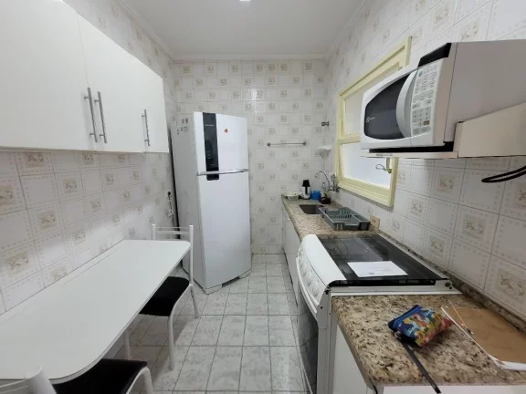 Imagem PITANGUEIRAS – NA QUADRA DA PRAIA COM MARAVILHOSA VISTA MAR, VAGA DE GARAGEM DEMARCADA NO PRÉDIO, 95 M² ÚTEIS, CONDONDOMÍNIO BAIXO.