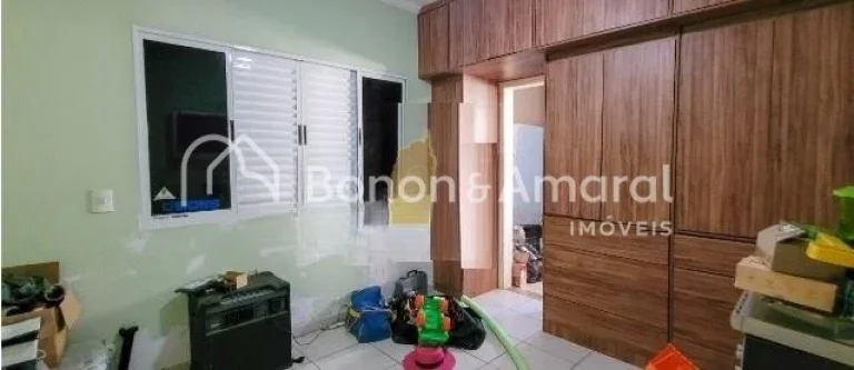 Imagem Linda casa à venda em condomínio fechado na cidade de Valinhos, SP. 

Este encantador sobrado ofer...