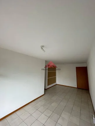 Imagem Apartamento em excelente condominio com total infraextrutura de laser com piscina,sauna,churrasqueira,campo de futebol,sala de musculação,grande area