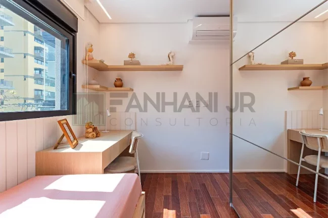 Imagem Imperdível: Apartamento de alto padrão com 3 suítes e 3 vagas no Jardim Paulista, São Paulo - SP! Confira já!