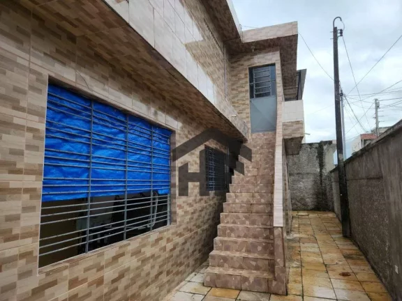 Casa com 5 Quartos à Venda, 252 m² em Ibura - Recife