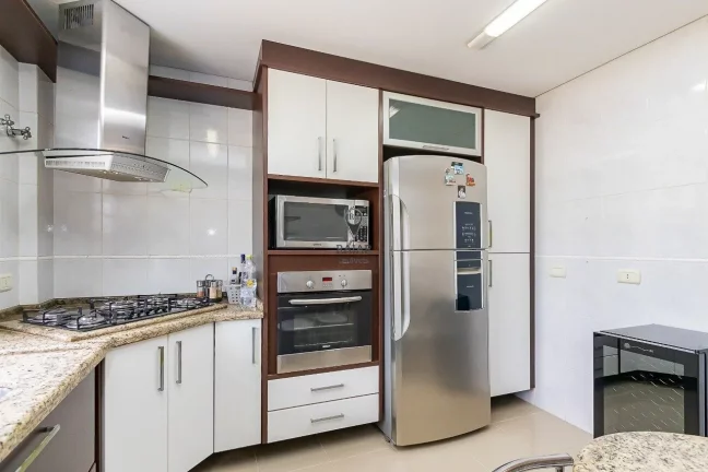 Imagem Casa de Alto Padrão "Mobiliada"
Com quatro quartos, duas suítes com hidro, espaço gour... Imagem Casa de Alto Padrão "Mobiliada"
Com quatro quartos, duas suítes com hidro, espaço gour...