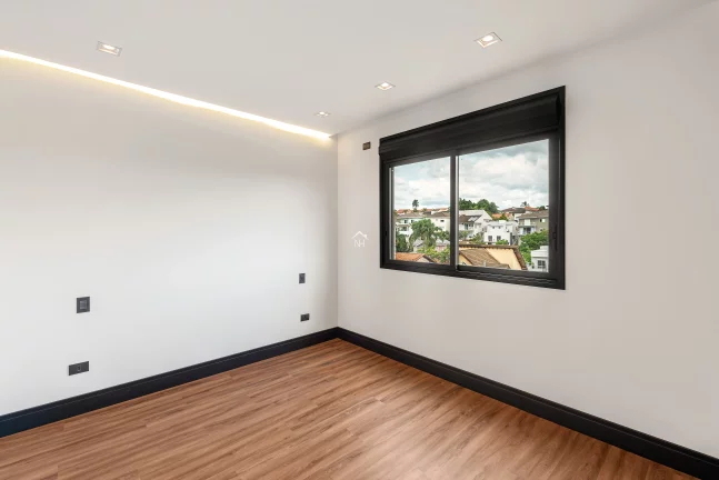 Imagem Casa em condomínio na granja viana com 4 suítes, espaço gourmet c/churrasqueira , 6 vagas, despensa, área para funcionário, piscina privativa