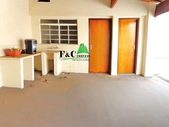 Imagem Casa para Venda em Limeira, Jardim São Luiz, 2 dormitórios, 1 suíte, 2 banheiros, 6 vagas