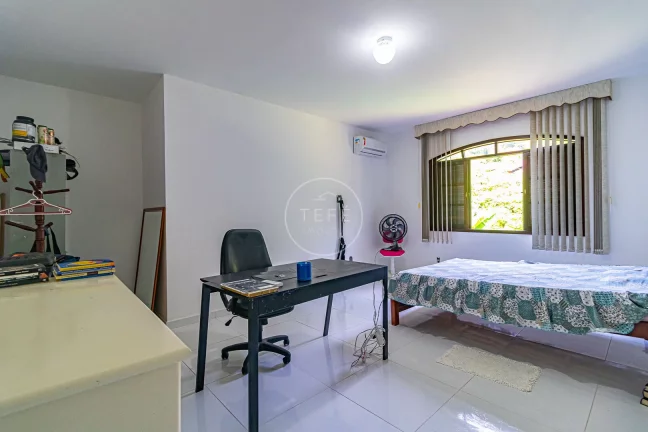 Imagem CASA com 4 SUÍTES em Itaipu/Niteroi - R$ 980.000 - 1.960m²