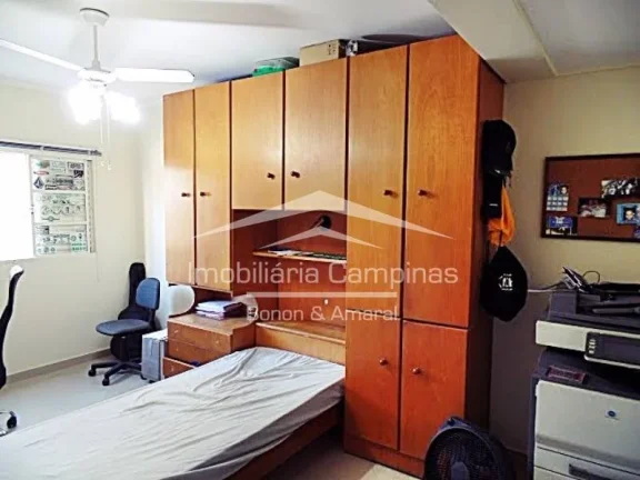 Imagem Casa à venda, Parque São Quirino, 3 quartos
Ótima casa residencial, estilo sobrado, com 249m2 de ...