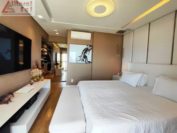 Imagem Luxuoso apartamento à venda em Praia Grande-SP, Canto do Forte: 3 quartos, 3 suítes, 2 salas, 4 banheiros, 3 vagas, 250m².