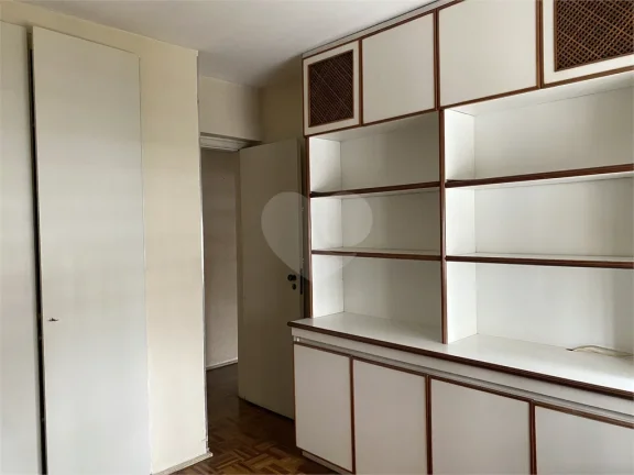 Imagem Apartamento à venda com 3 quartos, sendo 1 suíte, no condomínio Solar Castro Marim, São Paulo - SP