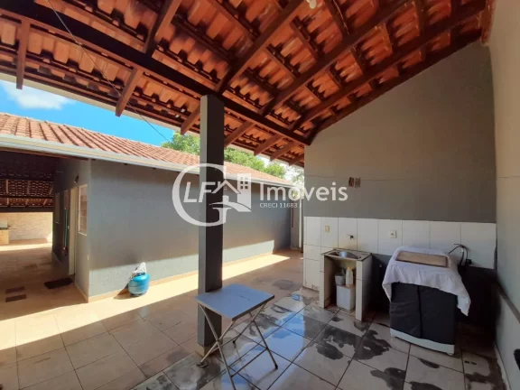 Imagem Linda Casa em Condomínio Fechado.!!