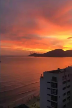 Imagem Apartamento Frente Mar com 3 dormitórios à venda no Centro de Balneário Camboriú