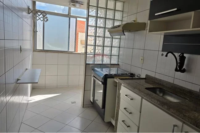 Imagem VENDO APARTAMENTO EM REALENGO 54M² COM 2 QUARTOS E 1 SUÍTE.