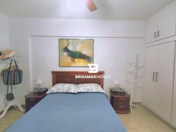 Imagem PITANGUEIRAS- UMA QUADRA DO MAR , LOCALIZAÇÃO ESPETACULAR , GARAGEM NO PRÉDIO.