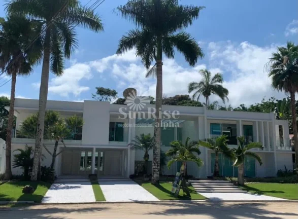 Imagem Linda mansão para locação com mais de 1000m² na Riviera de São Lourenço por R$70mil - Bertioga/SP