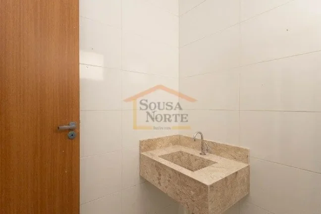 Imagem Apartamento amplo, 2 dormitórios, 1 banheiro, sala dois ambientes, cozinha com gabinete embutido e ...