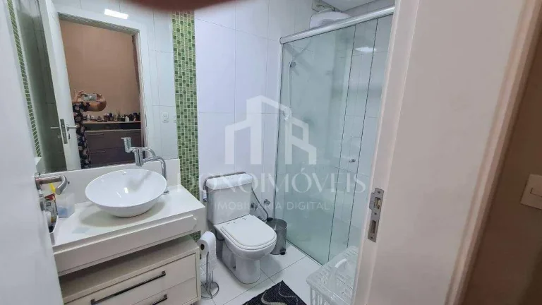 Imagem Sobrado de alto padrão em condomínio fechado - 585m² | 6 suítes