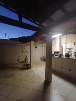Imagem Casa de vila para venda em Vila Santa Terezinha com 2 quartos, sendo 1 suíte, 155m2